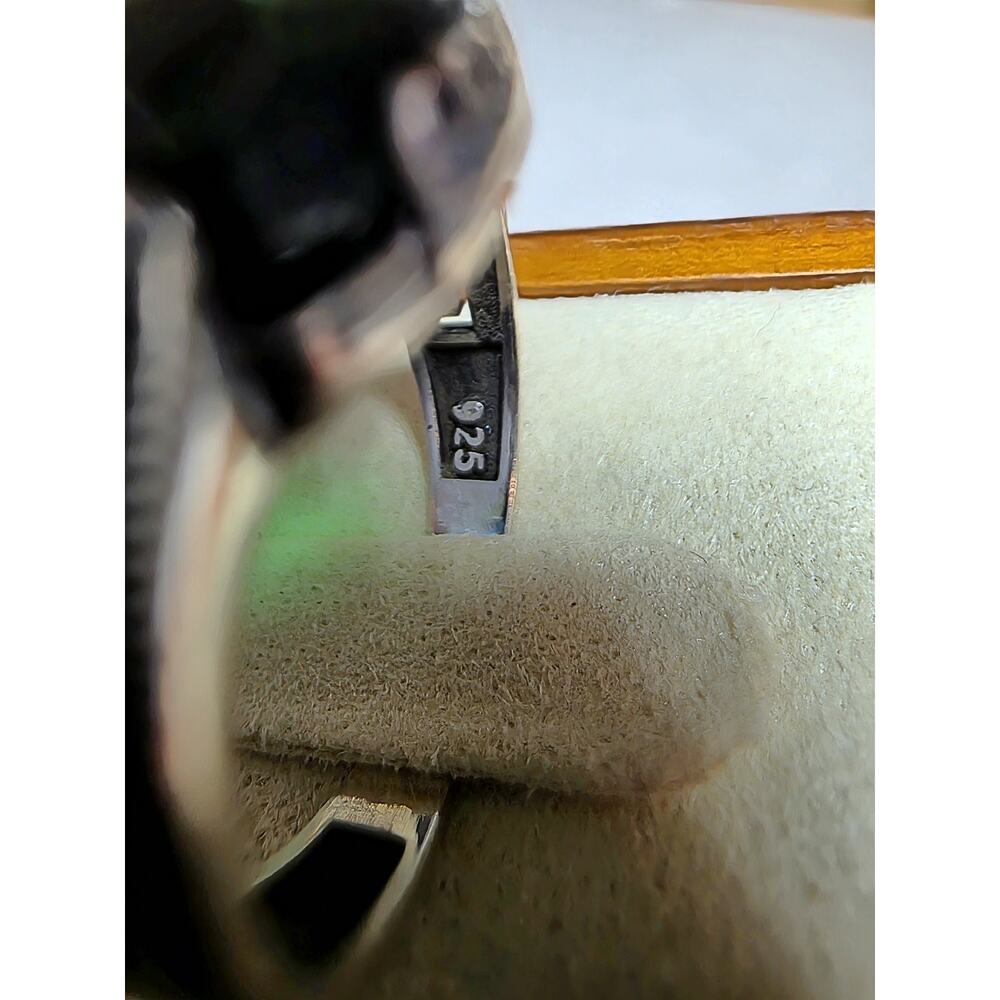 S9.5 Emerald Signet Engraved Ring 925 Sterling Silver - Picture 6 of 9
